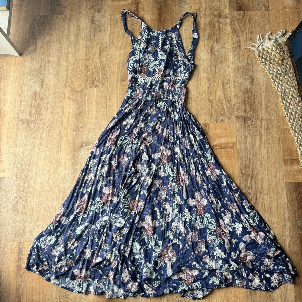 NWT Floral Blue Maxi Halter Dress. Size Large